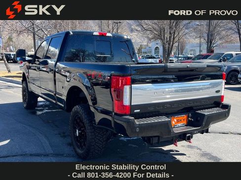 Used 2018 Ford F350 Platinum w/ Platinum Ultimate Package image 9