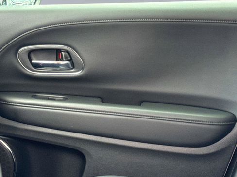 Certified 2022 Honda HR-V EX-L image 20