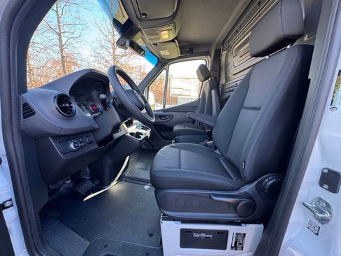 New 2026 Mercedes-Benz Sprinter 2500 image 5