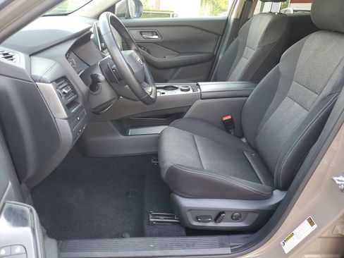 Certified 2025 Nissan Rogue SV AWD/4WD image 20
