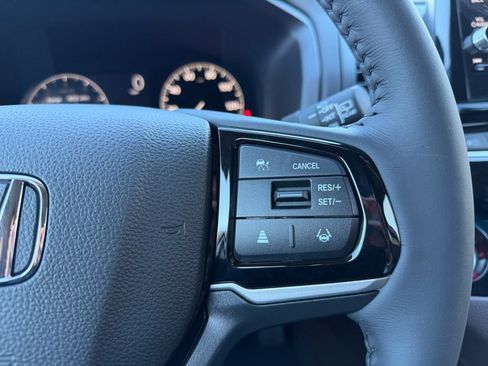 New 2026 Honda Odyssey Touring image 19