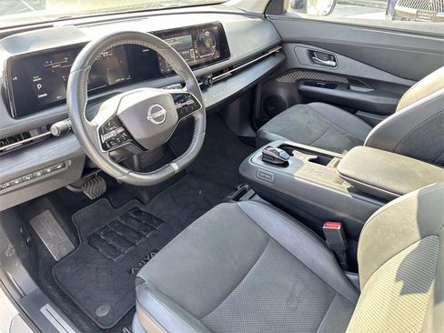 Used 2023 Nissan Ariya EVOLVE+ e-4ORCE image 13