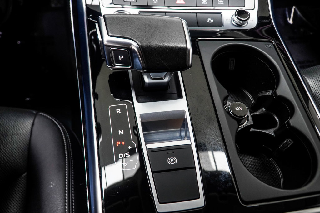 Used 2023 Audi Q8 Premium Plus AWD/4WD image 26