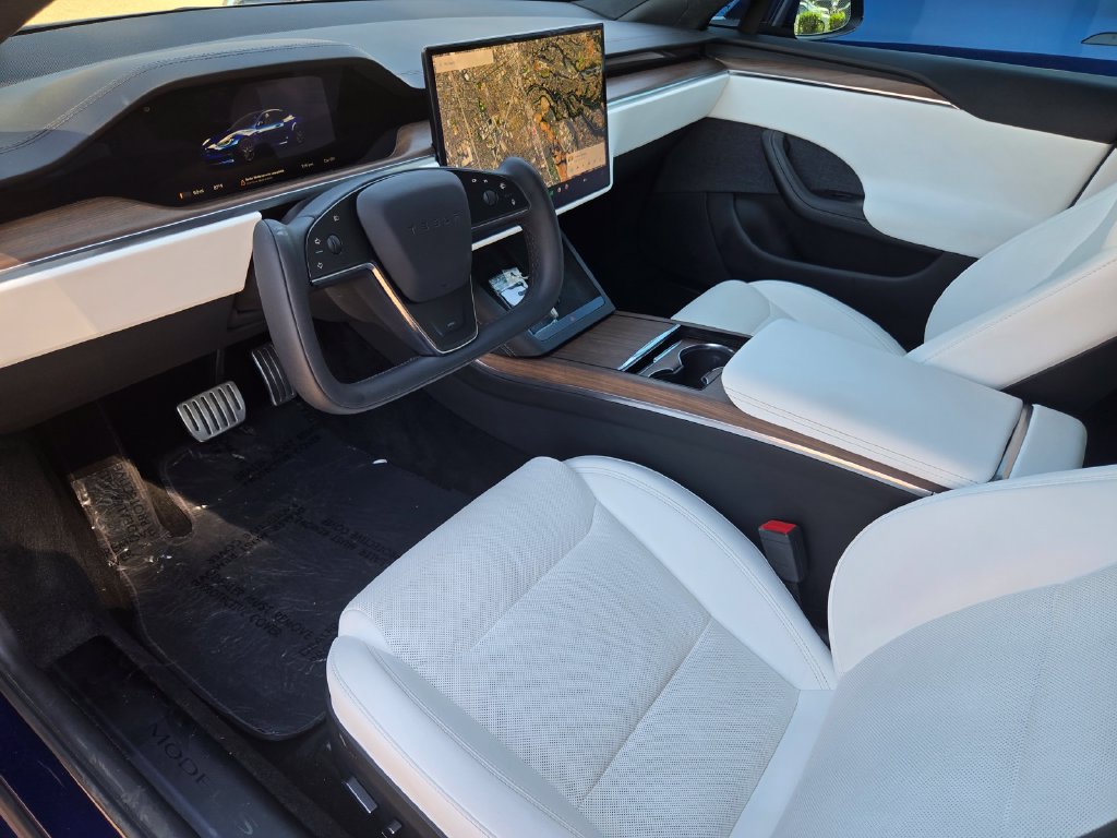 Used 2023 Tesla Model S Standard Range AWD/4WD image 10
