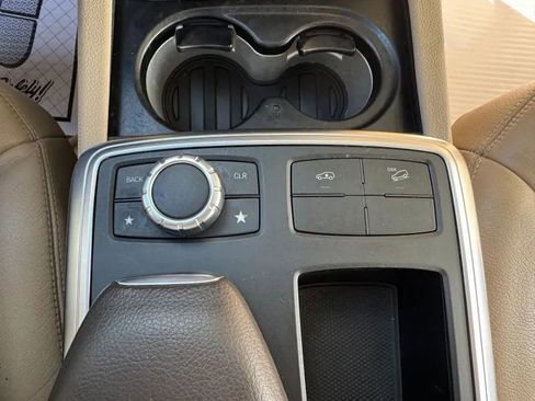 Used 2016 Mercedes-Benz GL 450 4MATIC image 37