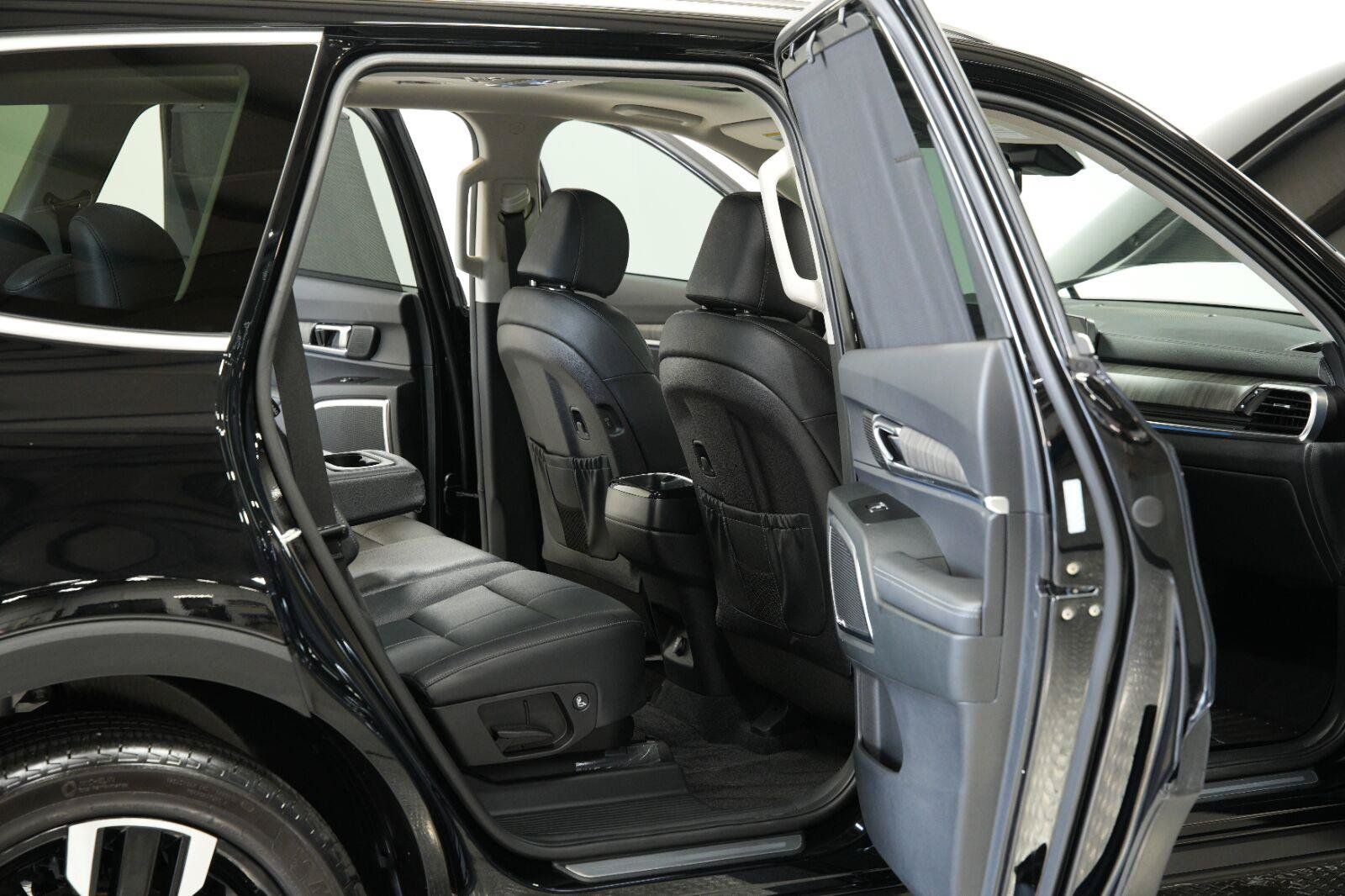 Used 2025 Kia Telluride SX AWD/4WD image 13