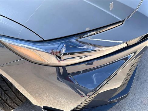 Used 2025 Toyota Camry SE image 27