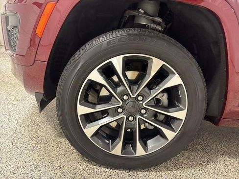 Used 2023 Jeep Grand Cherokee L Overland image 18