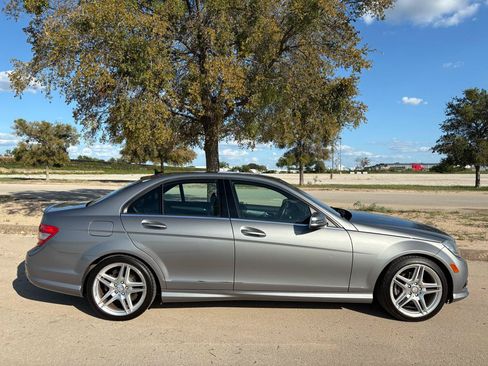 Used 2010 Mercedes-Benz C 300 Sedan image 50