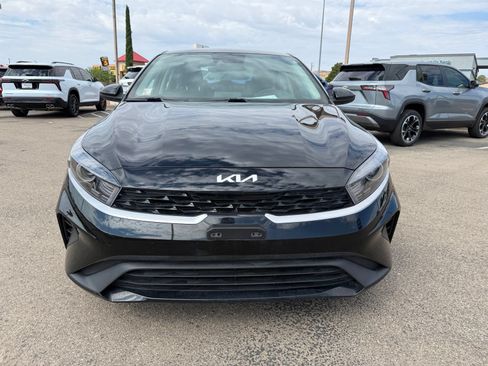 Used 2023 Kia Forte LXS FWD image 2