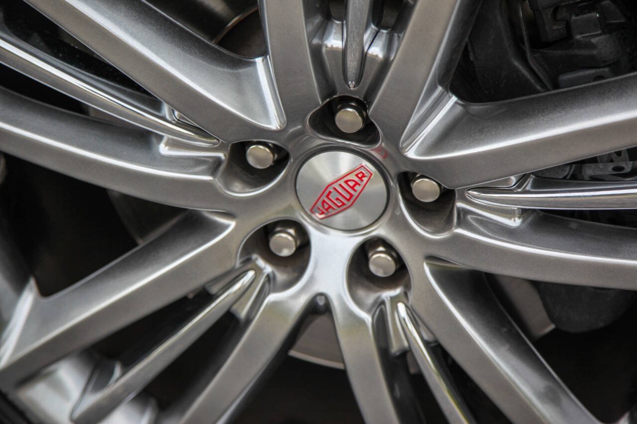 Used 2009 Jaguar XKR R RWD image 43