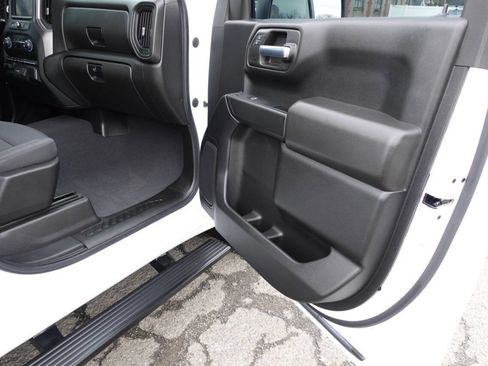 Used 2023 Chevrolet Silverado 1500 Custom image 31