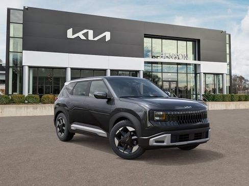 New 2027 Kia Seltos S FWD image 9