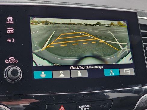 Used 2025 Honda Passport TrailSport image 6