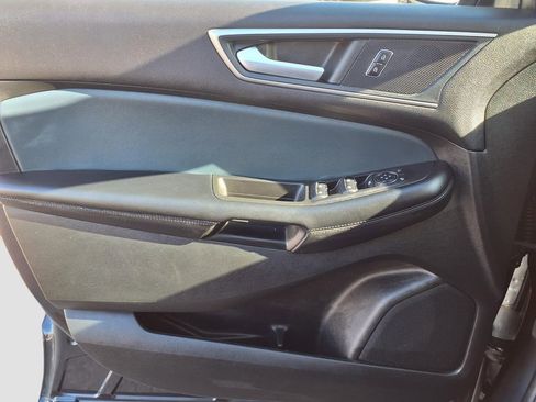 Used 2023 Ford Edge SEL w/ Sport Appearance Package image 27