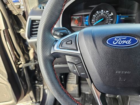 Certified 2024 Ford Edge ST-Line image 10