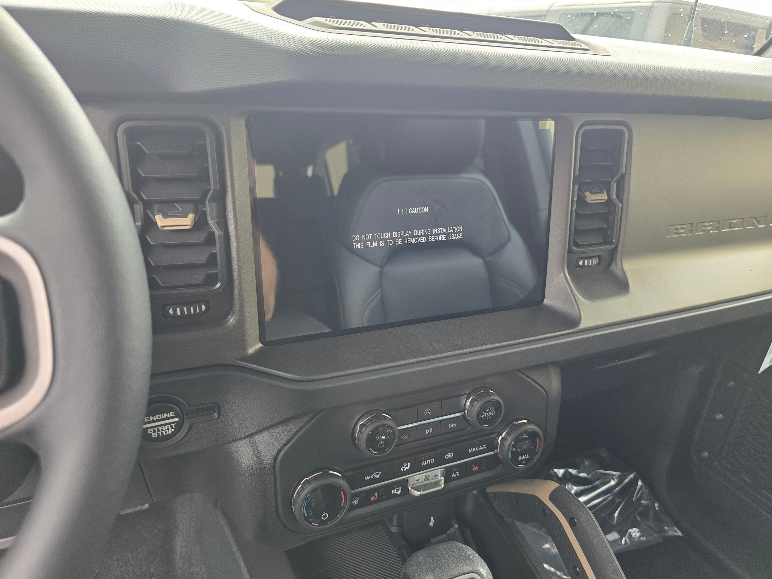 New 2026 Ford Bronco Badlands w/ Sasquatch Package AWD/4WD image 13