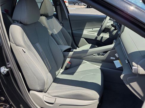 New 2026 Hyundai Elantra SEL Sport Premium FWD image 15