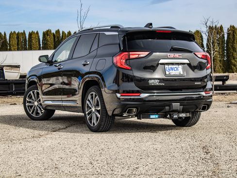 Used 2020 GMC Terrain Denali w/ Denali Premium Package image 13