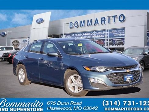 Used 2024 Chevrolet Malibu LT image 1
