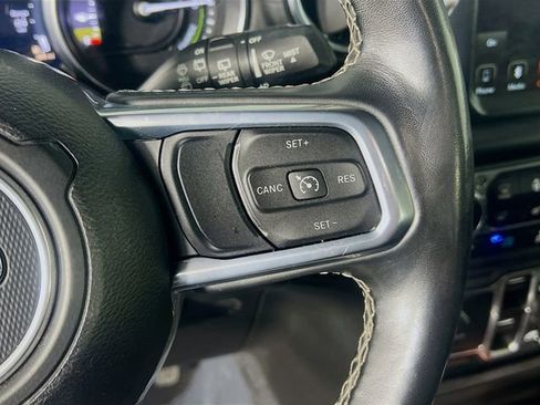 Used 2021 Jeep Wrangler Unlimited Sahara w/ Cold Weather Group image 18