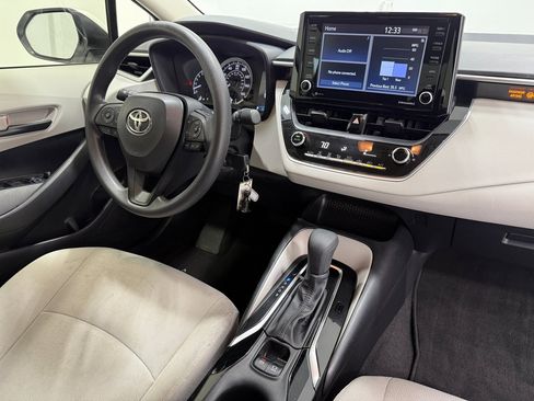 Used 2022 Toyota Corolla LE w/ Carpet Mat Package (TMS) image 35