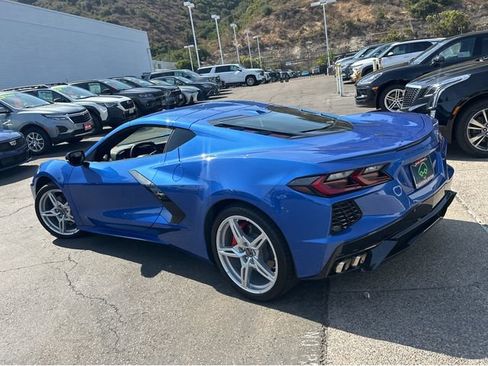 Used 2022 Chevrolet Corvette Stingray Preferred Cpe w/ 2LT RWD image 3