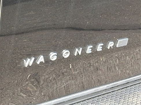 Used 2024 Jeep Wagoneer Series III image 9
