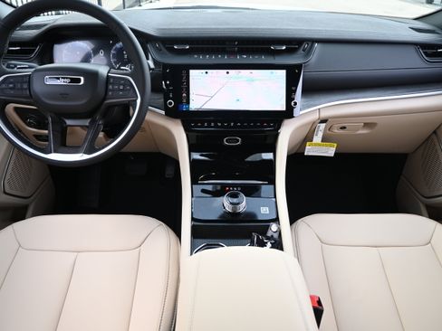 New 2026 Jeep Grand Cherokee Limited w/ Limited Altitude Package image 2