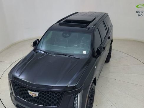 Used 2025 Cadillac Escalade Sport w/ Touring Package AWD/4WD image 86