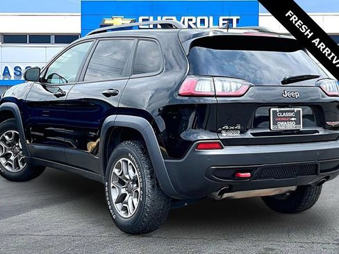 Used 2021 Jeep Cherokee Trailhawk AWD/4WD image 3