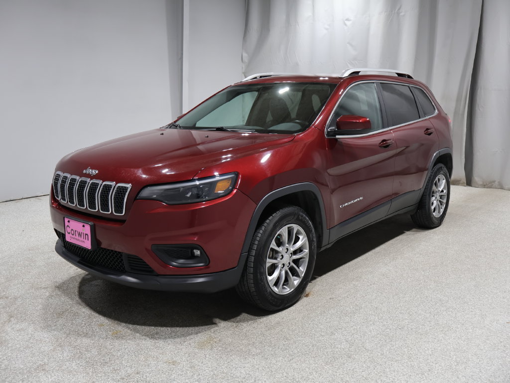 Used 2019 Jeep Cherokee Latitude Plus w/ Cold Weather Group AWD/4WD image 5