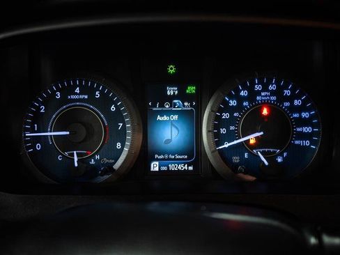 Used 2020 Toyota Sienna Limited Premium w/ Carpet Mat Package AWD/4WD image 19