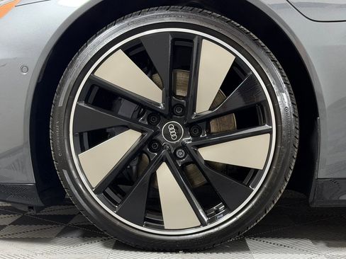 Used 2023 Audi e-tron GT Prestige w/ Prestige Package image 12