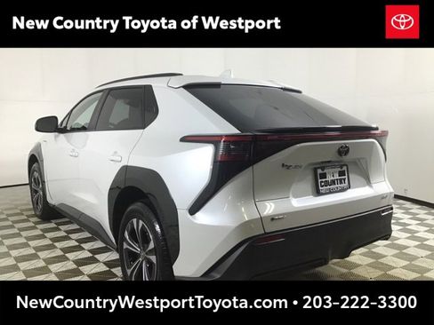 Used 2024 Toyota bZ4X XLE image 5