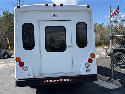 Used 2015 Ford E-350 and Econoline 350 Super Duty w/ Shuttle Bus Prep Package image 4