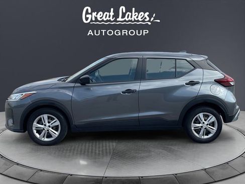 Used 2023 Nissan Kicks S w/ Interior Electronics Package FWD image 2