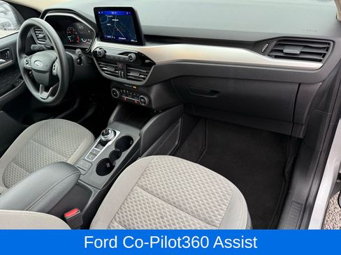 Used 2020 Ford Escape SE image 16