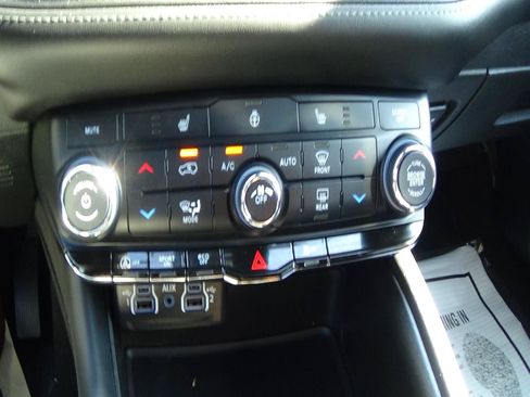 Certified 2024 Dodge Durango SXT AWD/4WD image 29