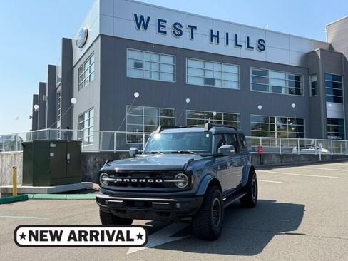 Used 2024 Ford Bronco Outer Banks AWD/4WD image 1