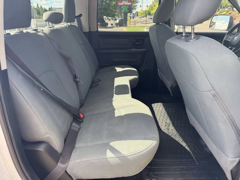 Used 2018 RAM 3500 Tradesman w/ Chrome Appearance Group AWD/4WD image 10