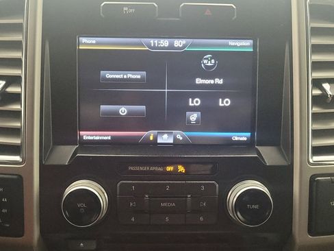 Used 2015 Ford F150 King Ranch w/ Equipment Group 601A Luxury AWD/4WD image 25