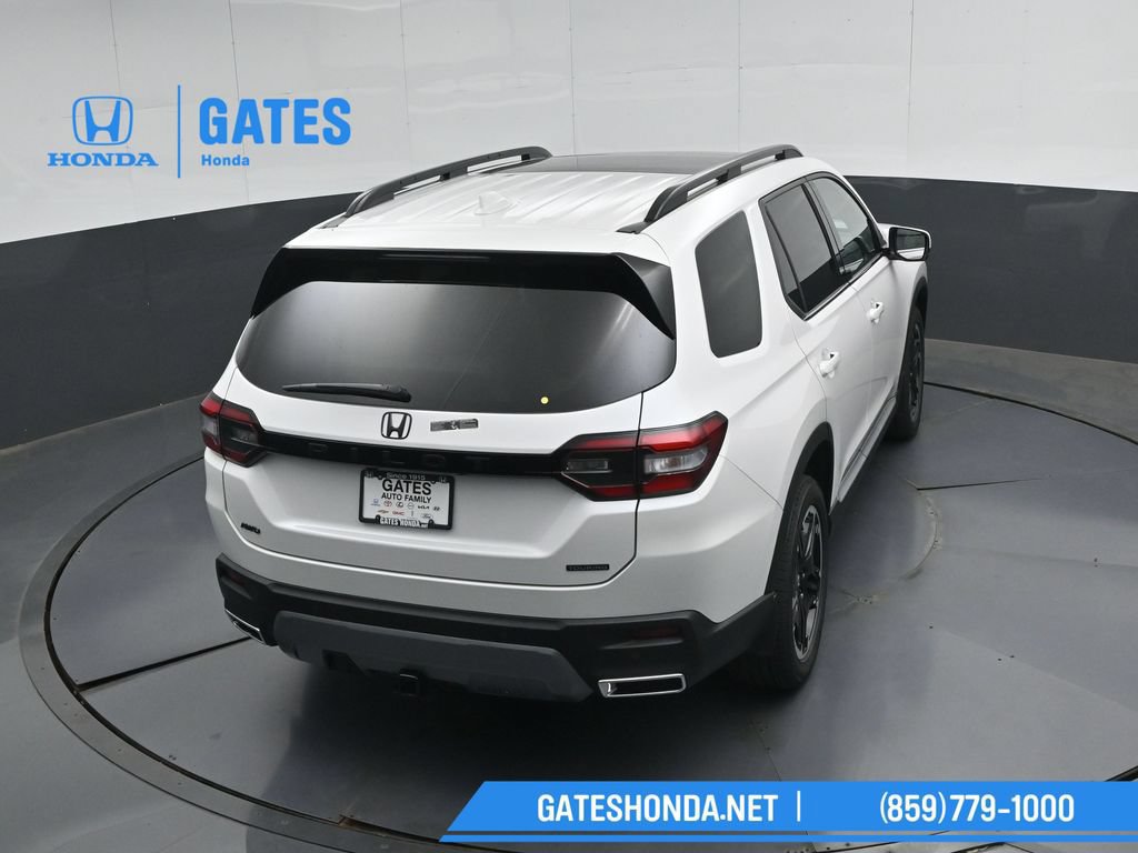 New 2026 Honda Pilot Touring image 47