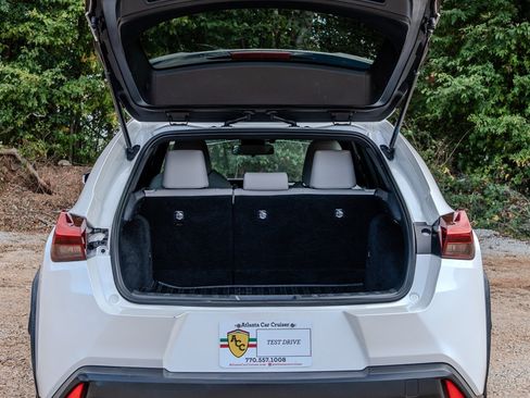 Used 2019 Lexus UX 200 FWD image 9