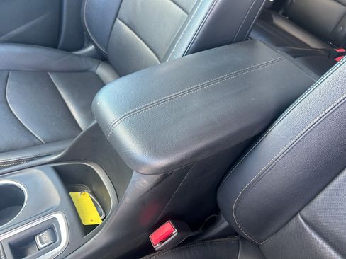 Used 2019 Chevrolet Equinox Premier AWD/4WD image 26