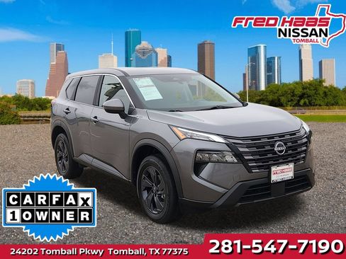 Used 2026 Nissan Rogue SV FWD image 1