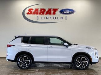 Used 2024 Mitsubishi Outlander SE video 1