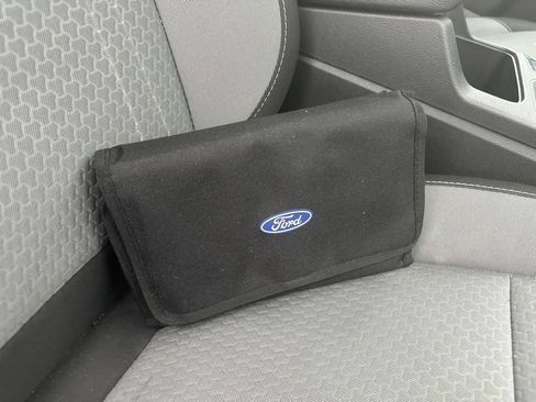 Used 2019 Ford Escape SE AWD/4WD image 32