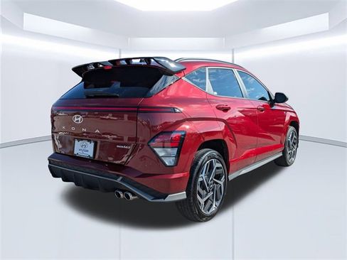 Used 2024 Hyundai Kona N Line image 4