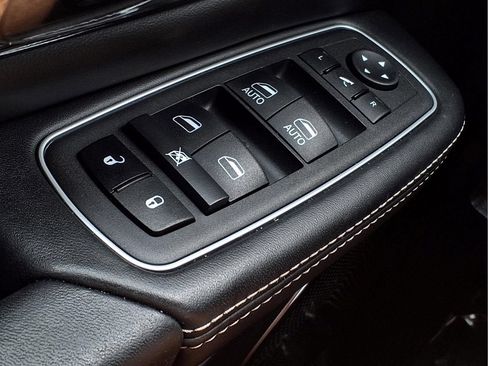 Used 2022 RAM 1500 Limited AWD/4WD image 24